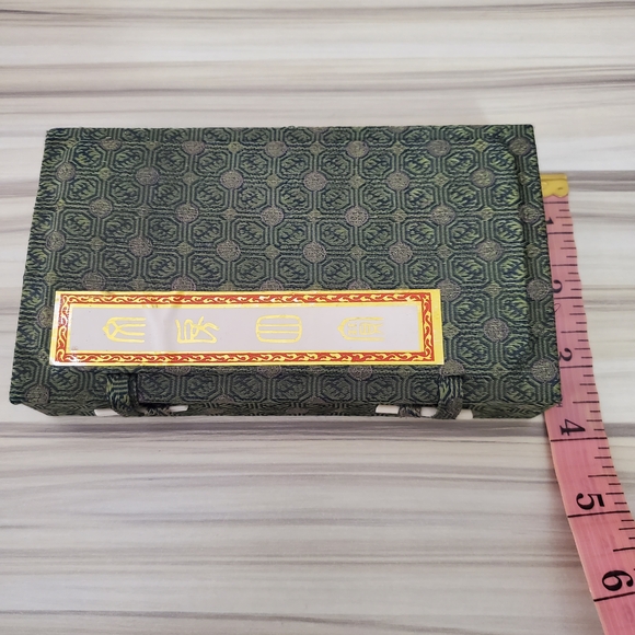 Green Patterned Box - Picture 2 of 5